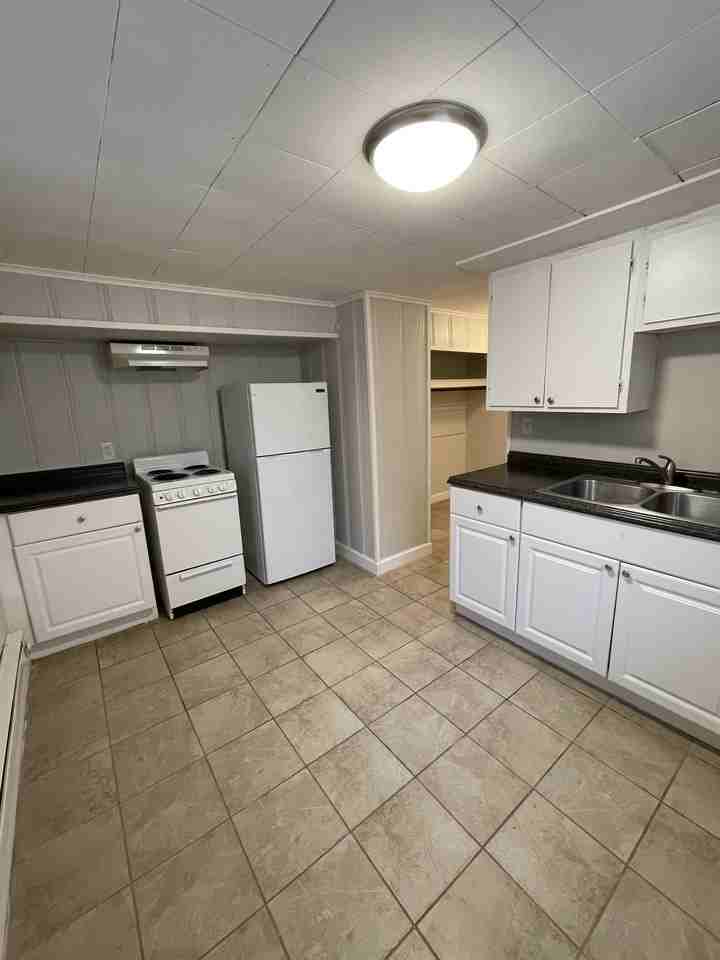 206-208 West 34th Street - Photo 2 of 35