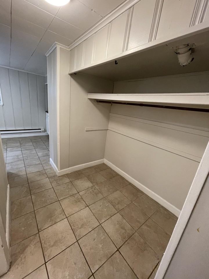 206-208 West 34th Street - Photo 3 of 35