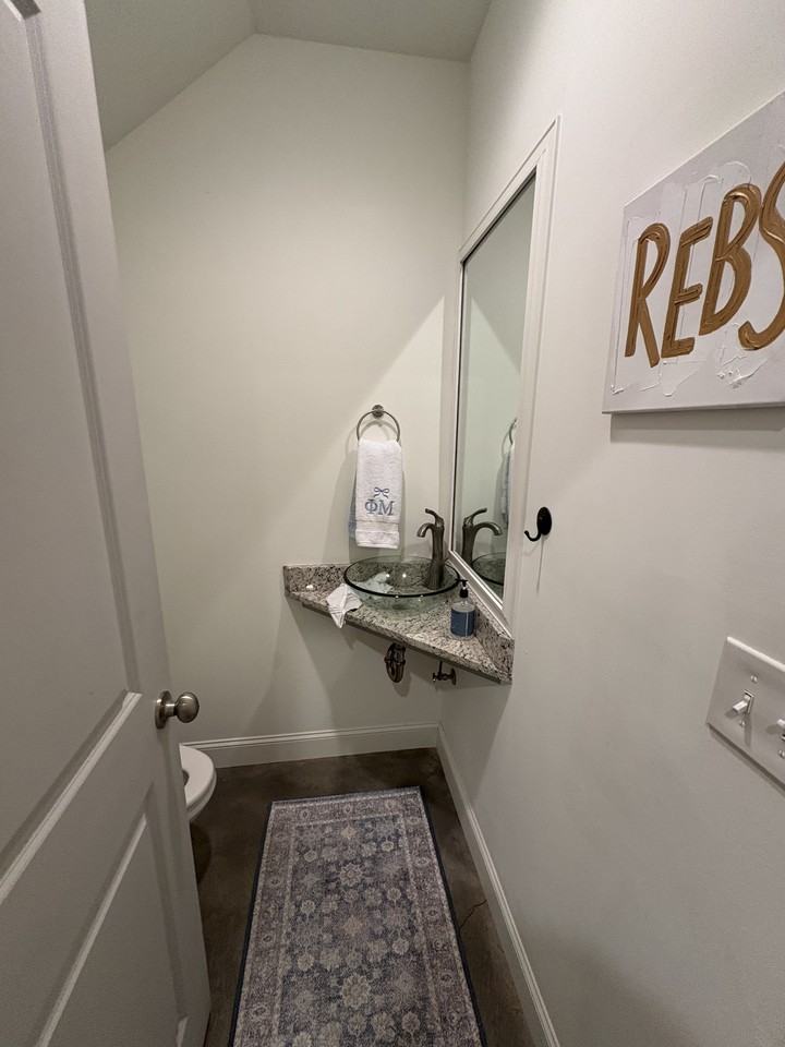 Taylor Road Cottage - Photo 4 of 50