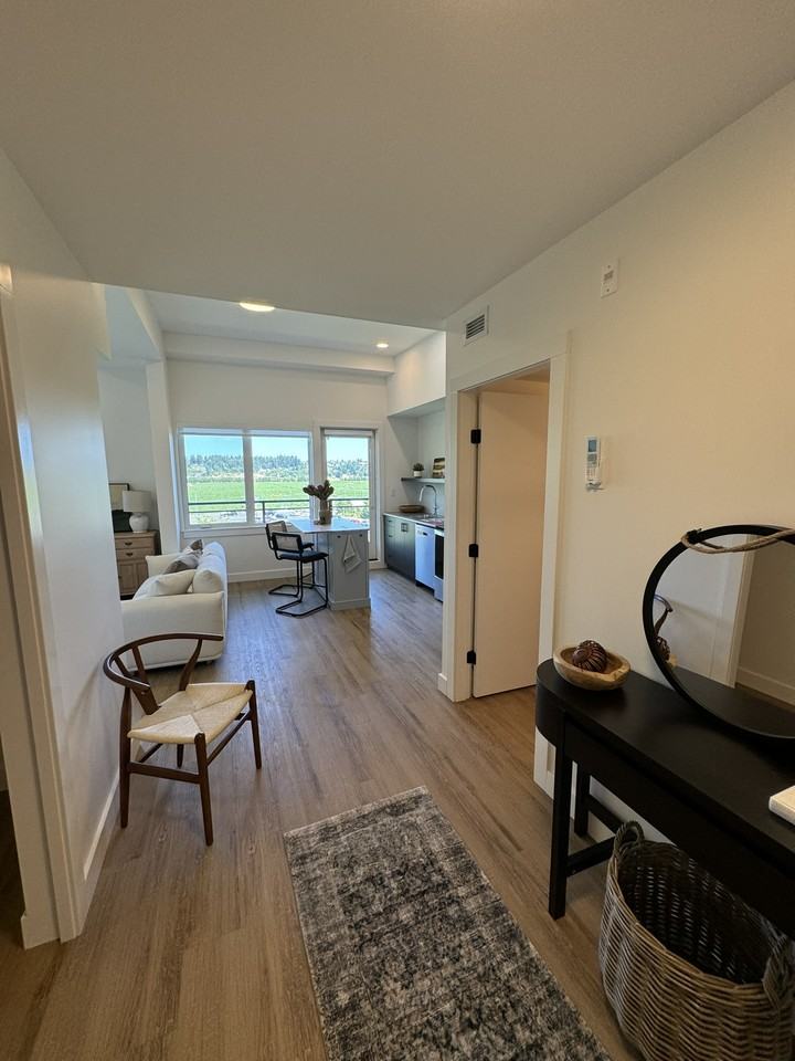 1601 Riverside Lane - Photo 2 of 11