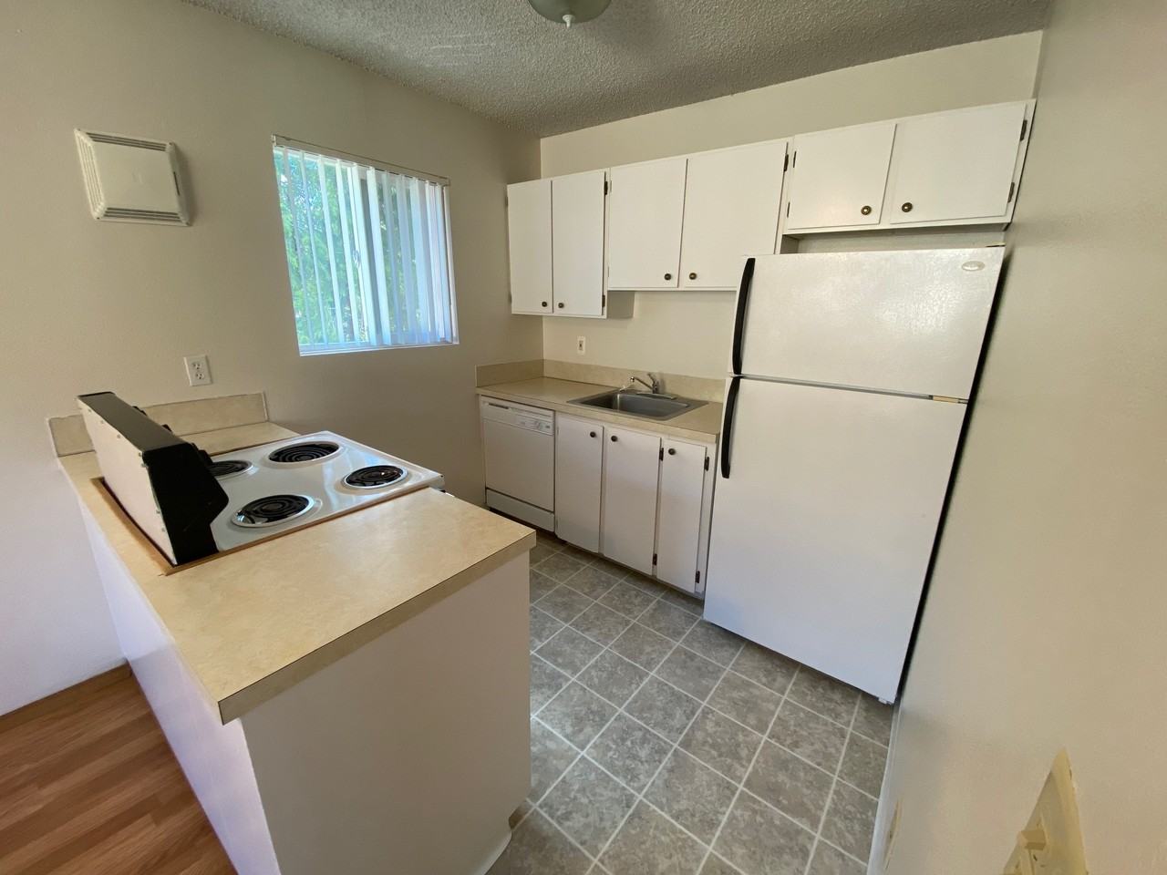 Hidden Hills Apts - Photo 3 of 42