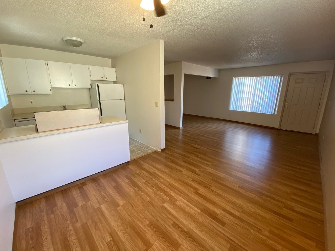 Hidden Hills Apts - Photo 4 of 42