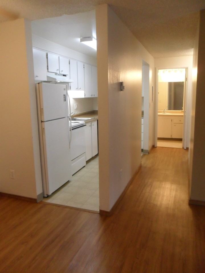 Valley Brook Apts - Photo 3 of 34