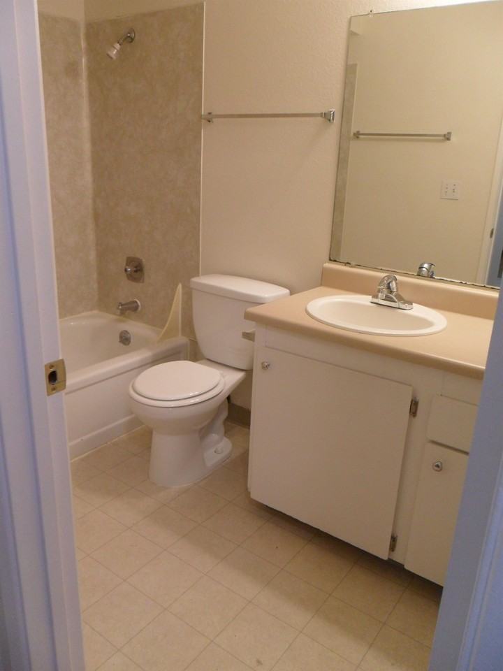 Valley Brook Apts - Photo 6 of 34