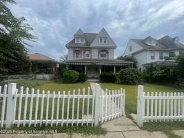 featured image of 608 North Sumner Avenue