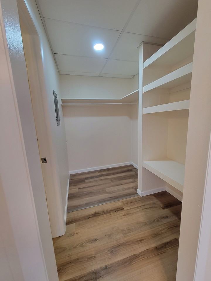 215 Loch Lomond Road - Photo 4 of 7