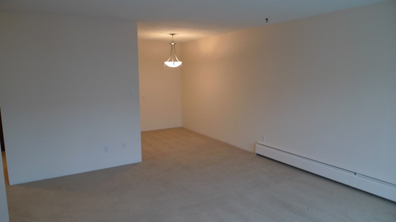 Tatlow Place Apartments - Photo 3 of 8