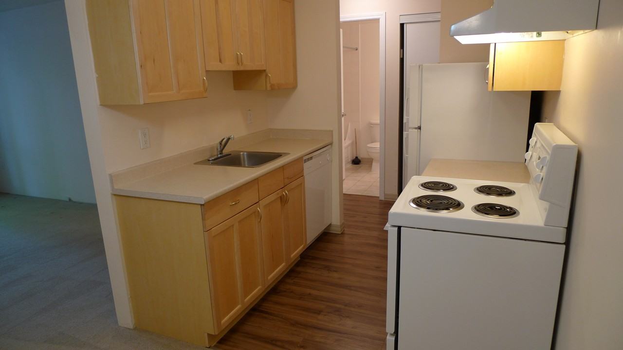 Tatlow Place Apartments - Photo 5 of 8