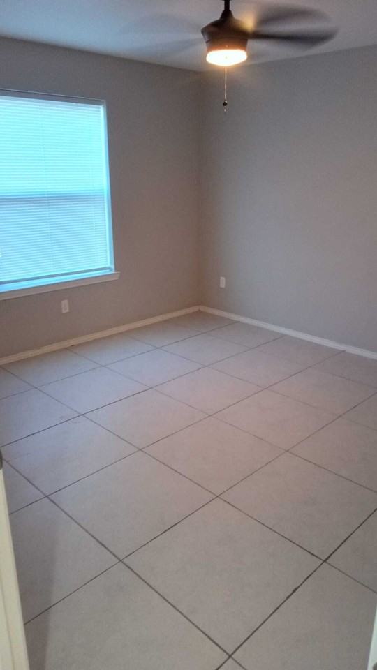 Mercedes Place Apartments - Photo 5 of 50