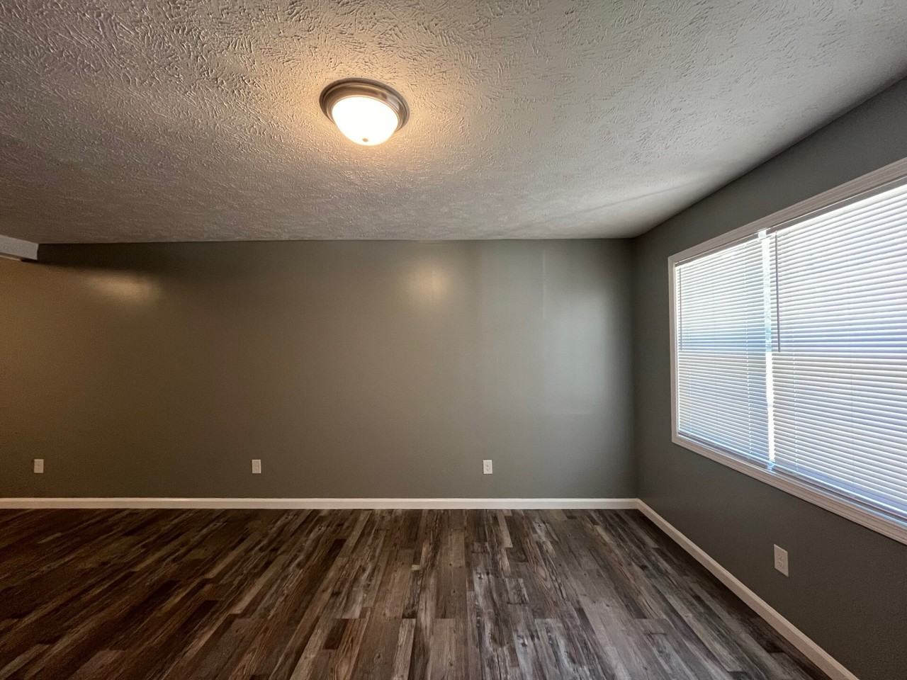 New 776 North McLemore Avenue - Photo 2 of 8