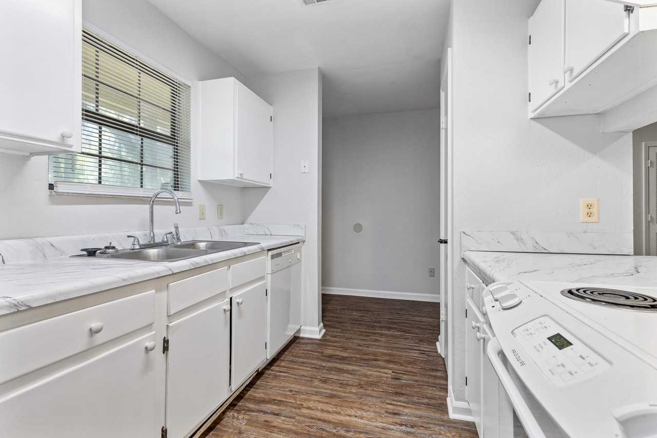 Edgewood @ Midtown - Photo 7 of 20