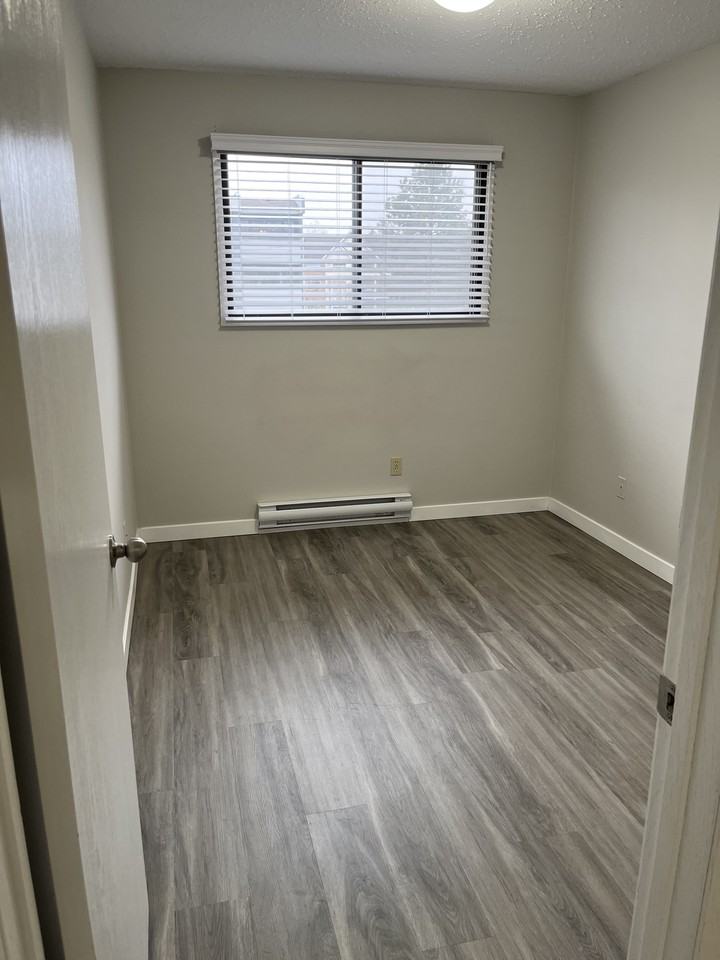 1950 Pacific Court - Photo 7 of 17