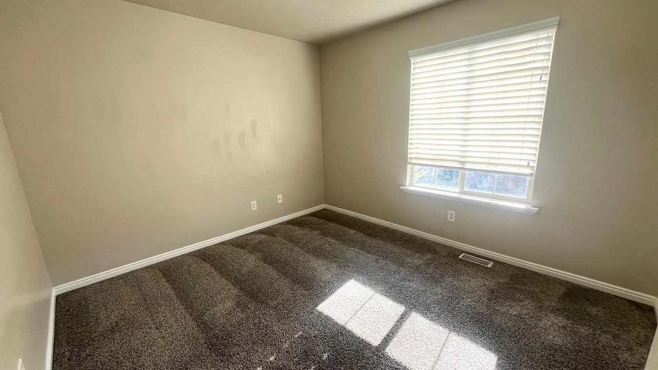 2343 West Adelaide Drive - Photo 5 of 17