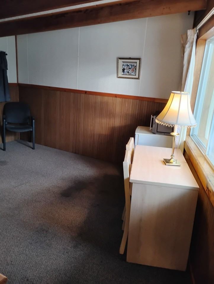 Ellsworth Suites - Photo 7 of 39