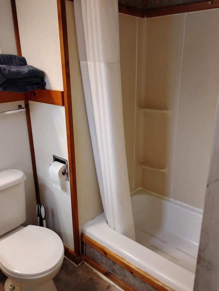 Ellsworth Suites - Photo 6 of 35