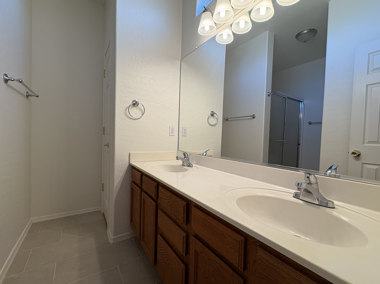 10396 E La Palma Ave - Photo 7 of 8