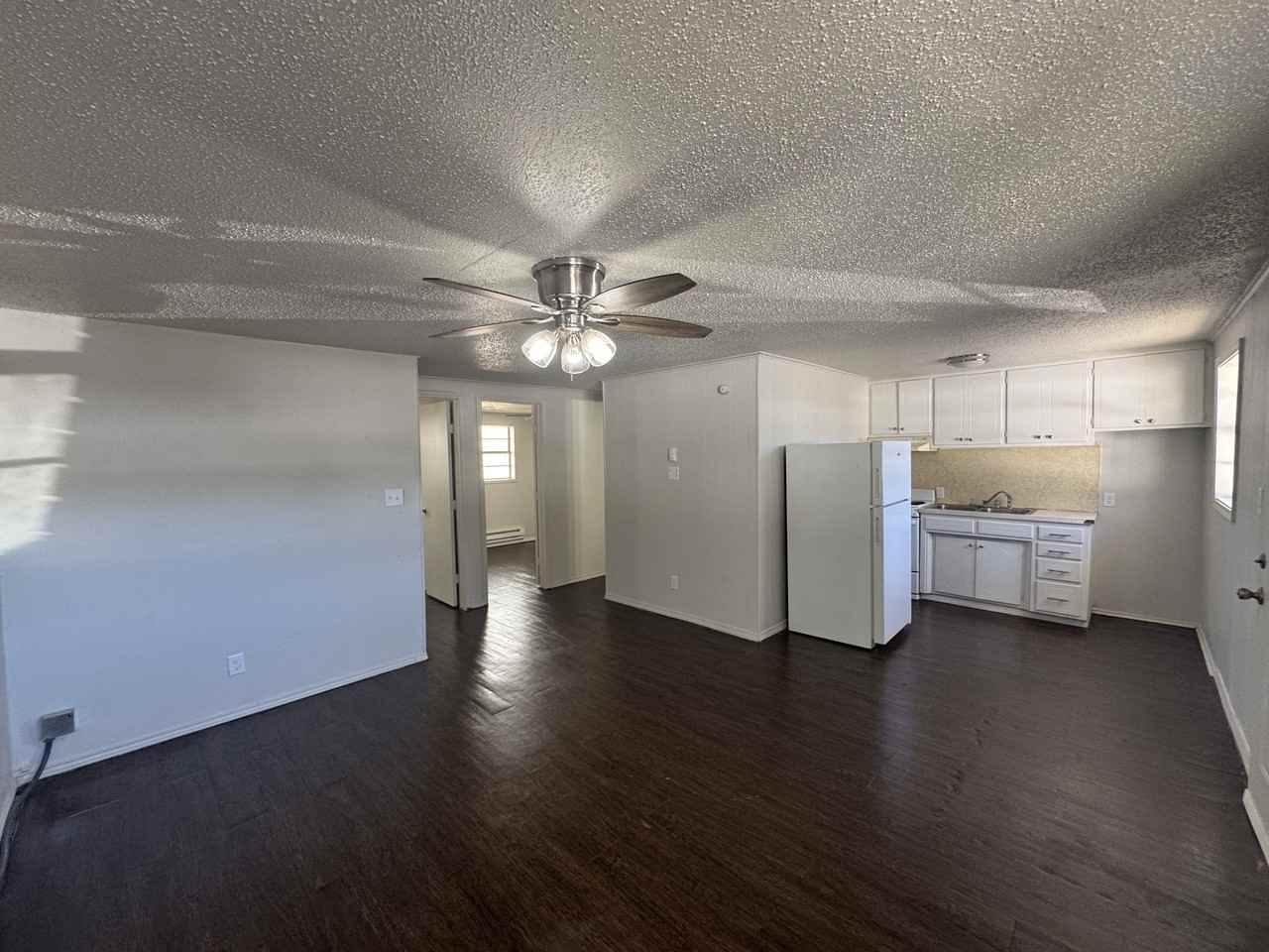 100 Georgia Place Apartments - Photo 2 of 12