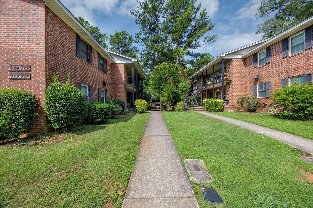 321 Cambout St - Photo 2 of 21