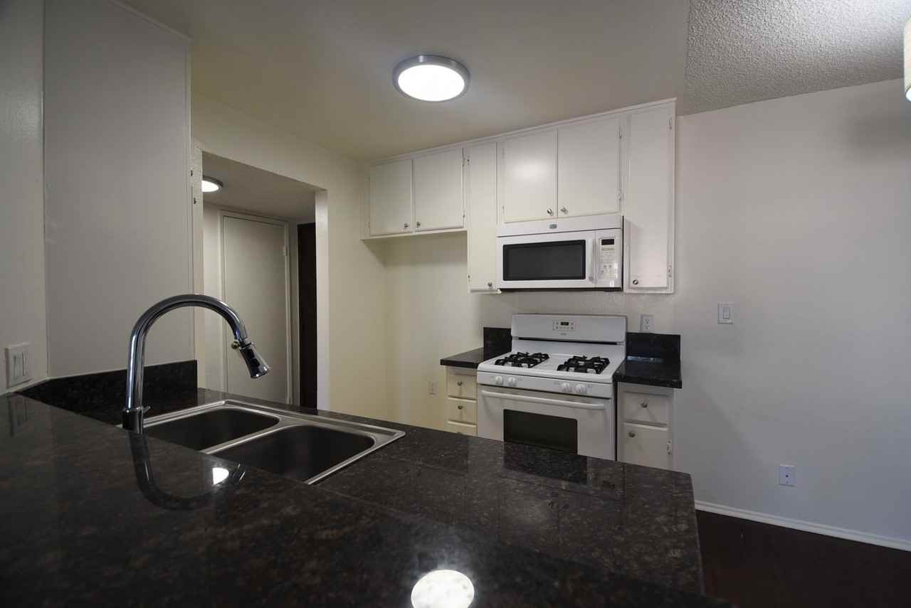 11760 - Photo 6 of 34