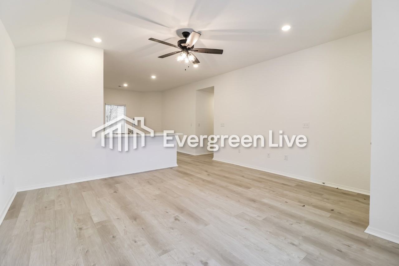 167 Meadow Dr - Photo 5 of 16