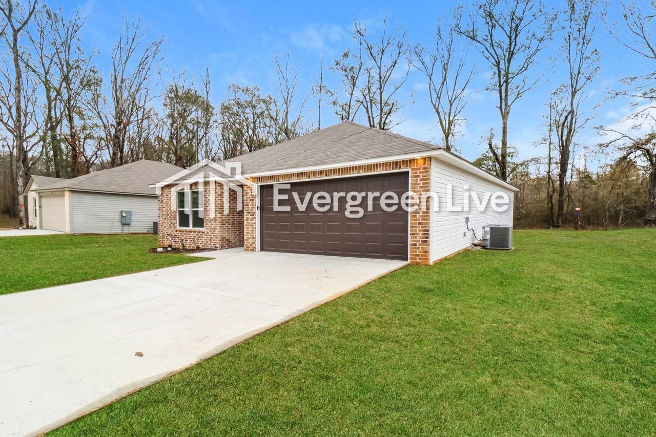 171 Meadow Dr - Photo 3 of 16