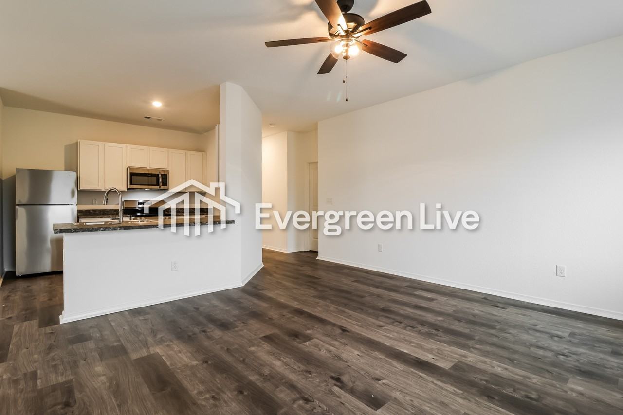 113 Terrence Dr - Photo 4 of 16