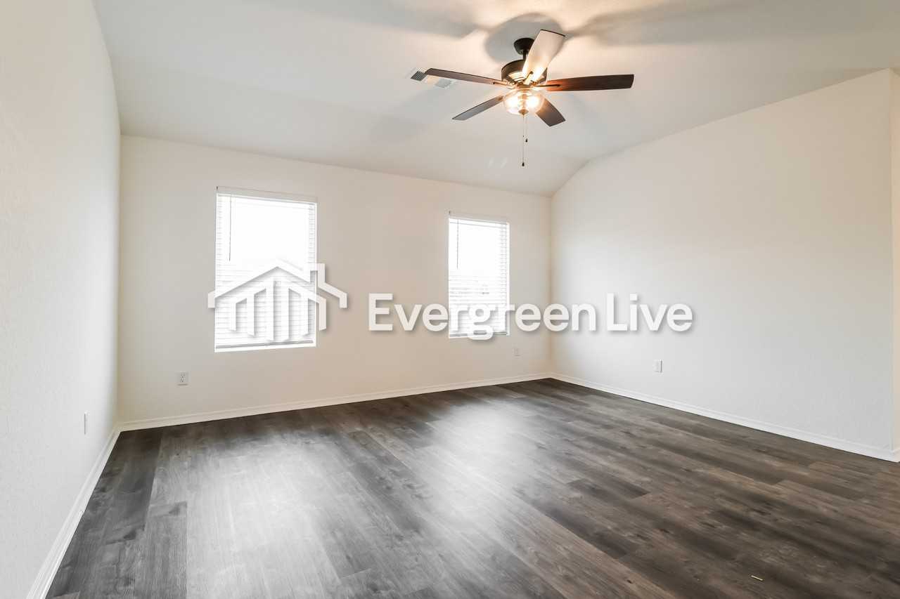 113 Terrence Dr - Photo 5 of 16