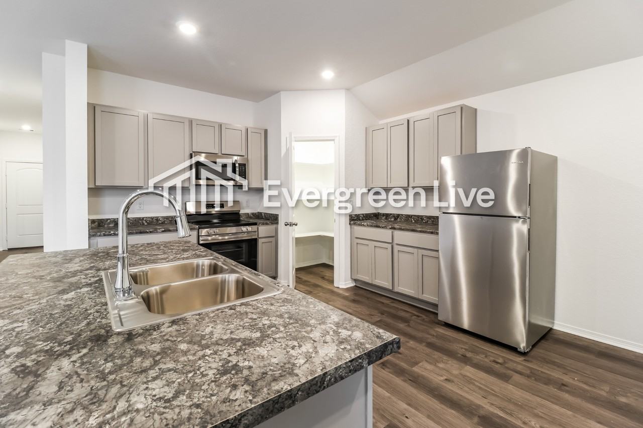 154 Meadow Drive - Photo 6 of 15