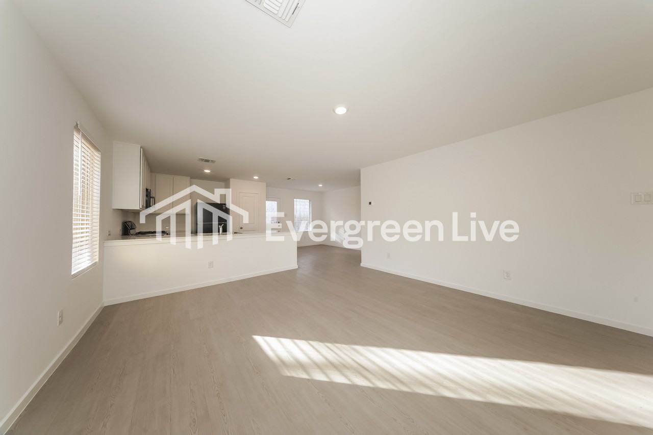 9212 Southwest 20th Street - Photo 5 of 17