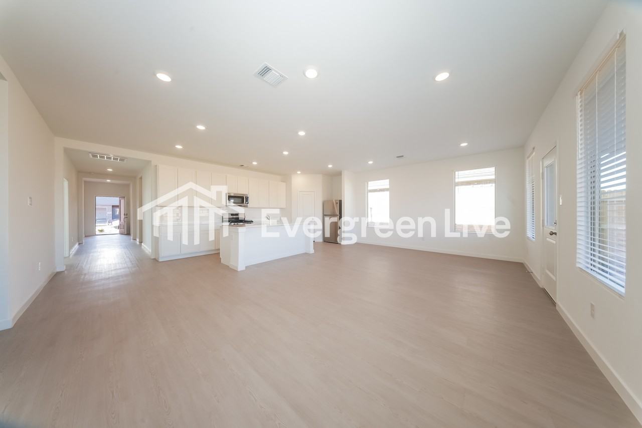 9009 Southwest 19th Street - Photo 3 of 17