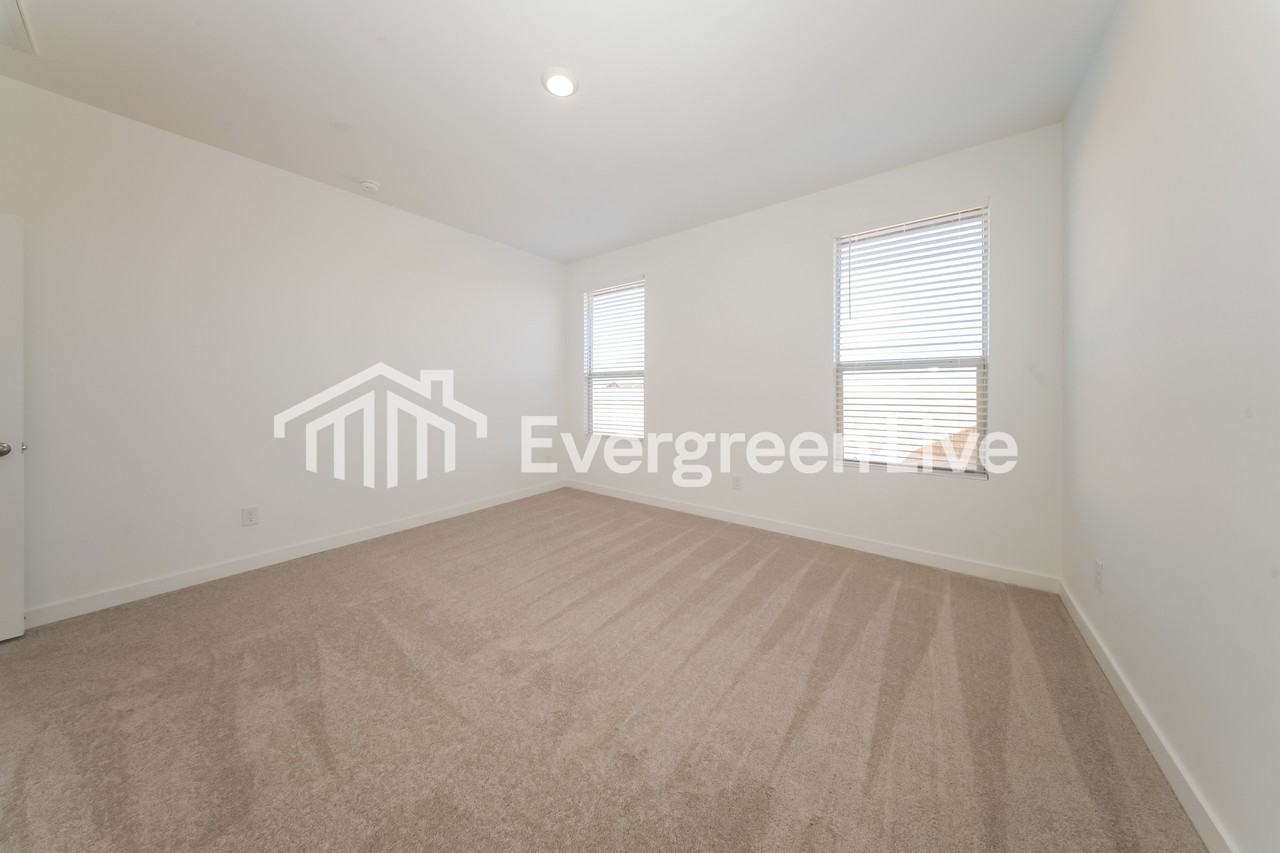 9009 Southwest 19th Street - Photo 7 of 17