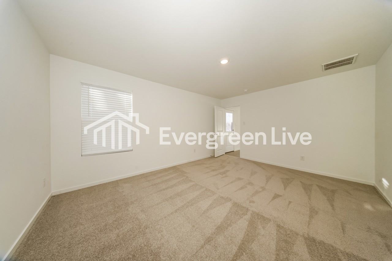 9216 Southwest 20th Street - Photo 7 of 17