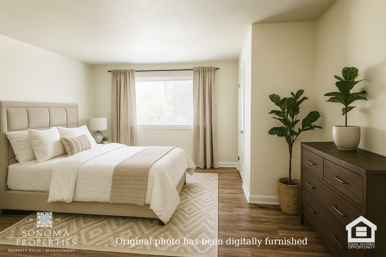 748 Laurel Ave - Photo 3 of 16