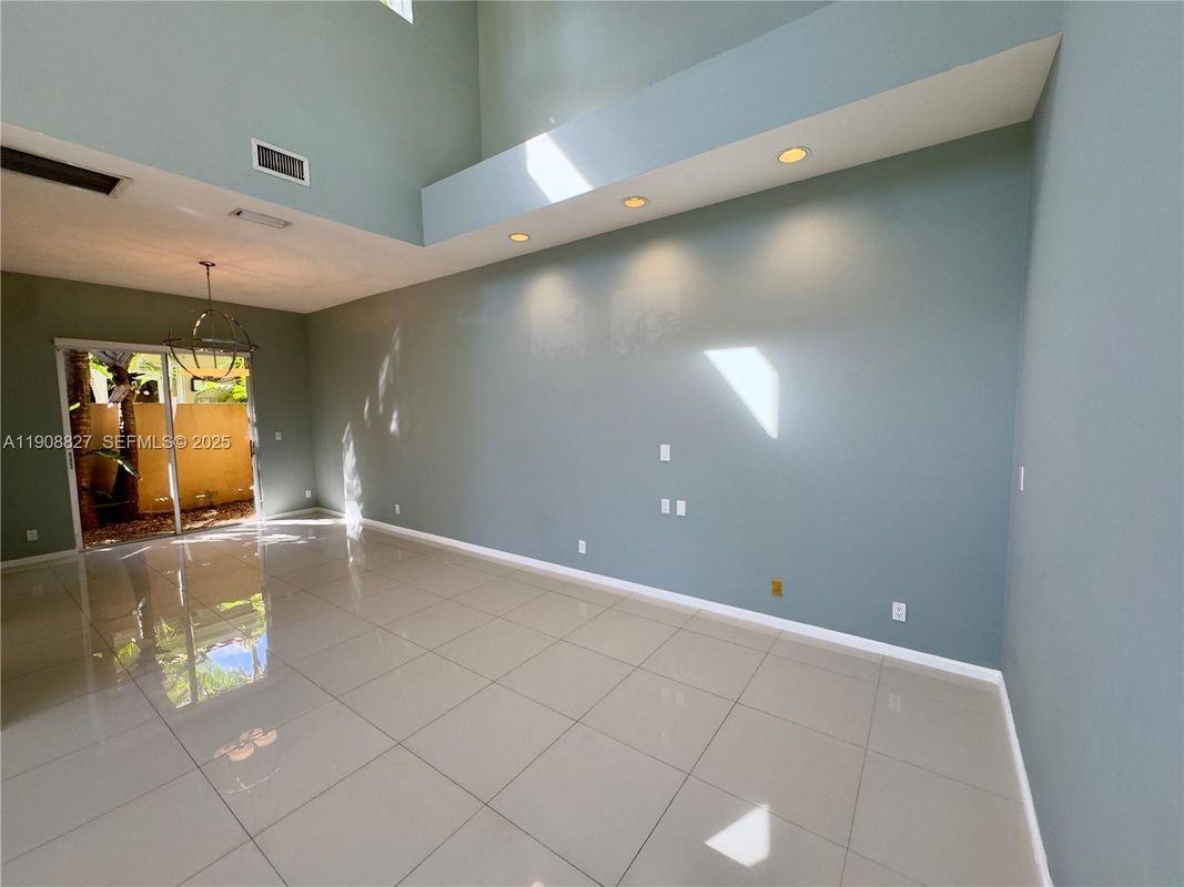 3728 Northeast 208th Terrace - Photo 2 of 23