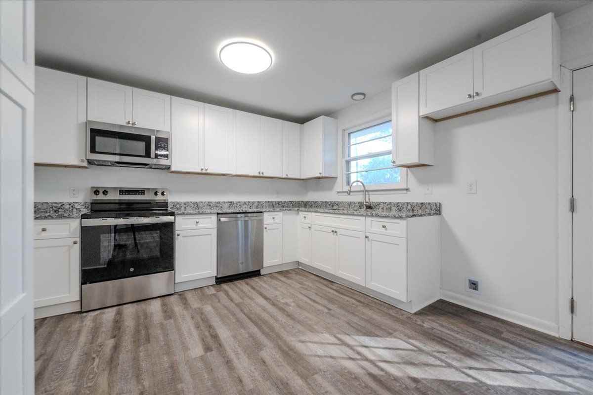 100 Belmont Drive - Photo 7 of 26