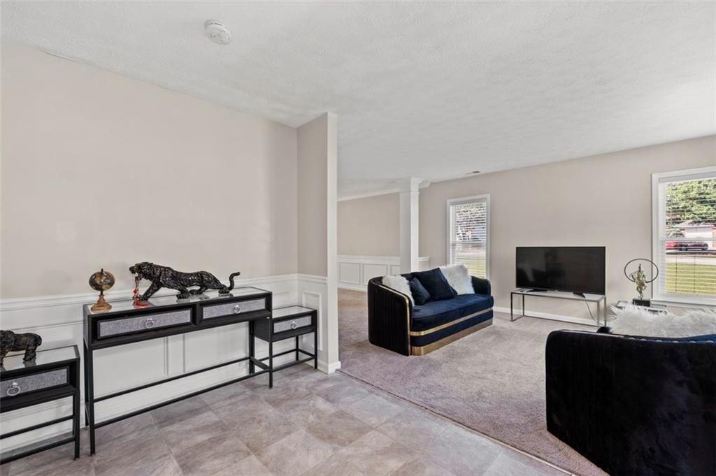 6115 Riveroak Terrace - Photo 6 of 41