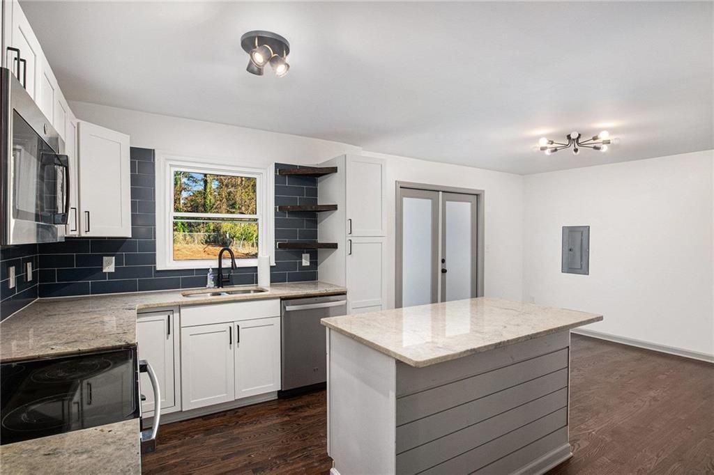 2105 Fellowship Road - Photo 5 of 15