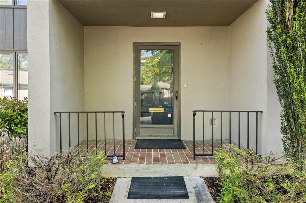 72 Ivy Parkway Northeast - Photo 2 of 20