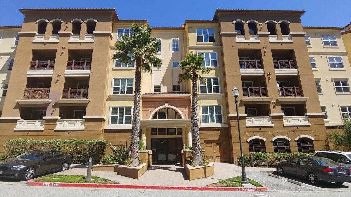 2260 Gellert Boulevard