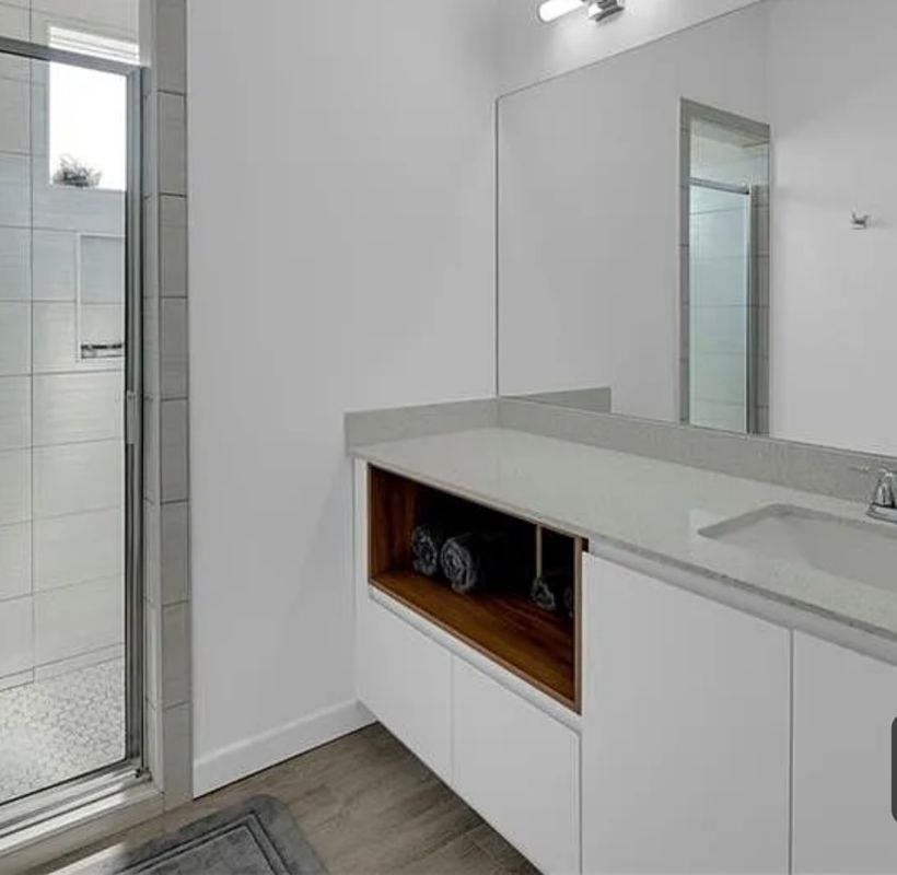 Circle Drive ##1 - Photo 6 of 9