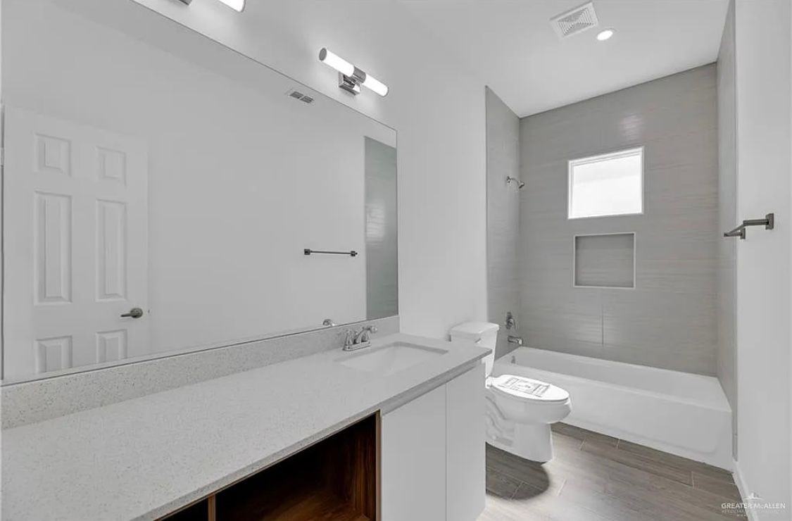 Circle Drive ##4 - Photo 7 of 10