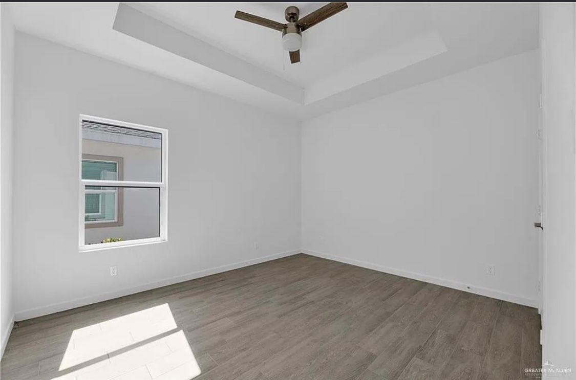 Circle Drive ##1 - Photo 7 of 10