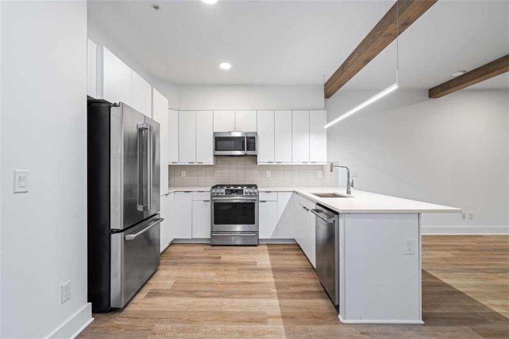 346 Peters Street Southwest ##206 - Photo 3 of 19