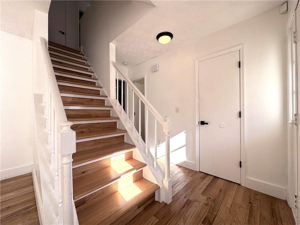 515 Lake Joyce Lane - Photo 3 of 24