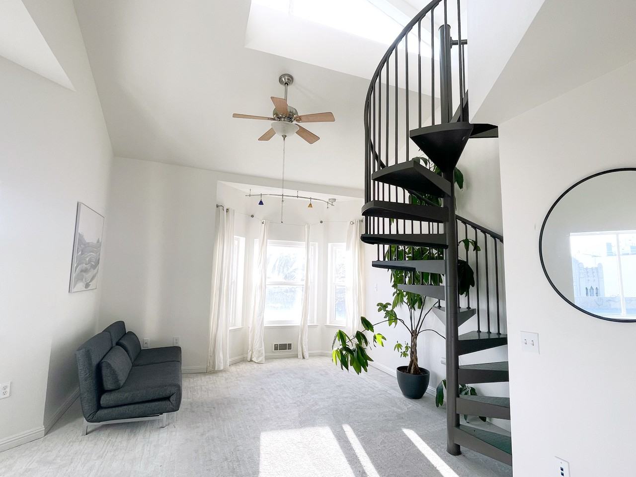 135 Valencia Street #A407 - Photo 2 of 15