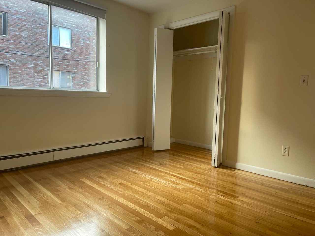 90 Gardner Street - Photo 7 of 9