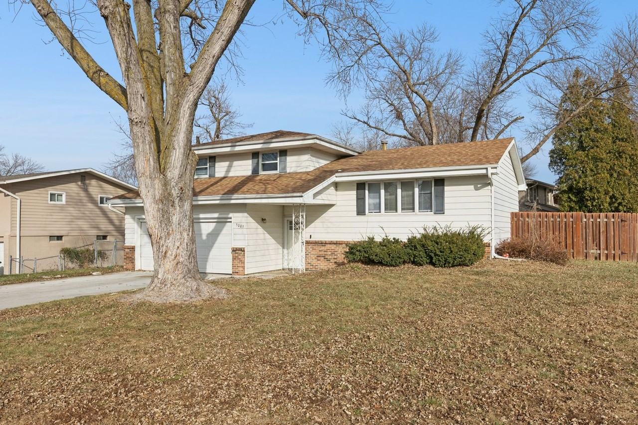 5005 North 114th Street - Photo 2 of 28