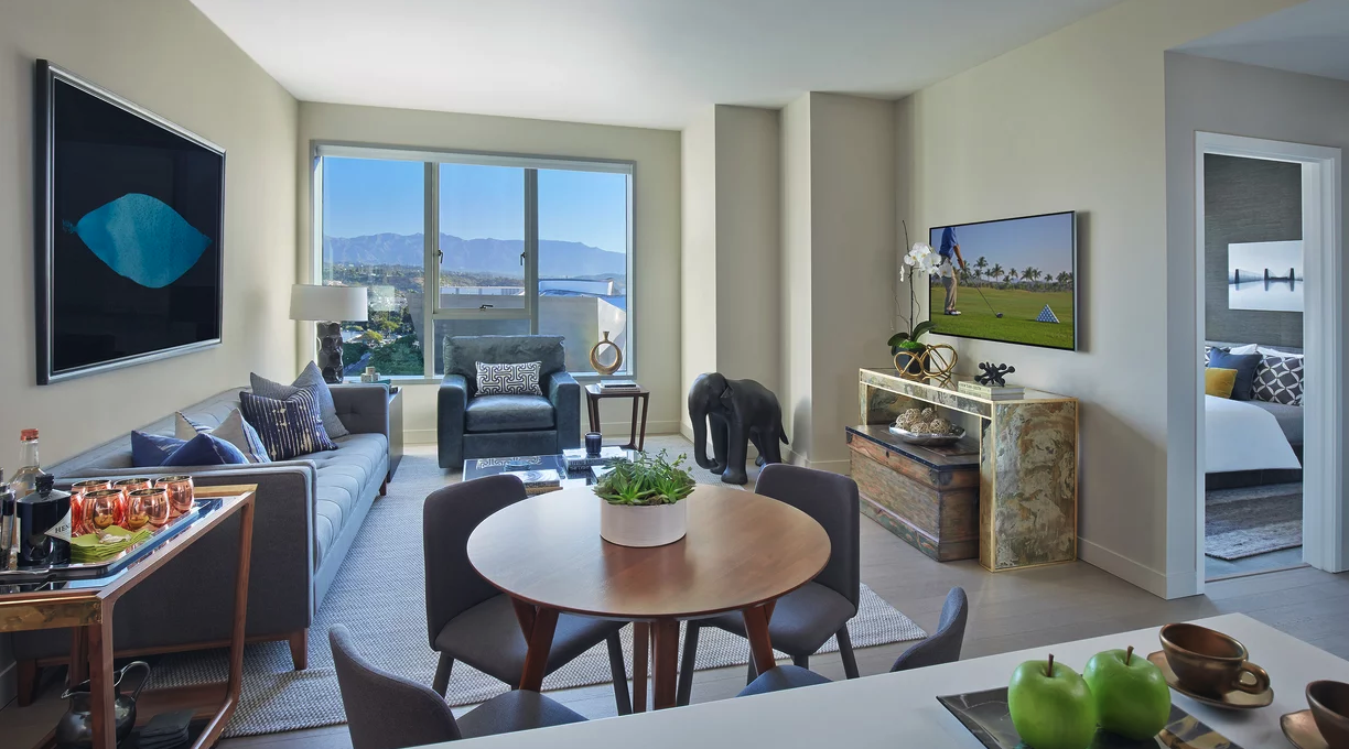 2735 South Figueroa Street #400 - Photo 2 of 4