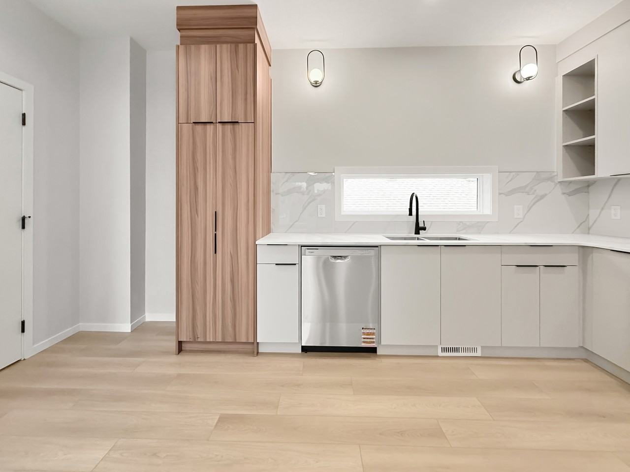 9303 123 Avenue NW - Photo 4 of 28