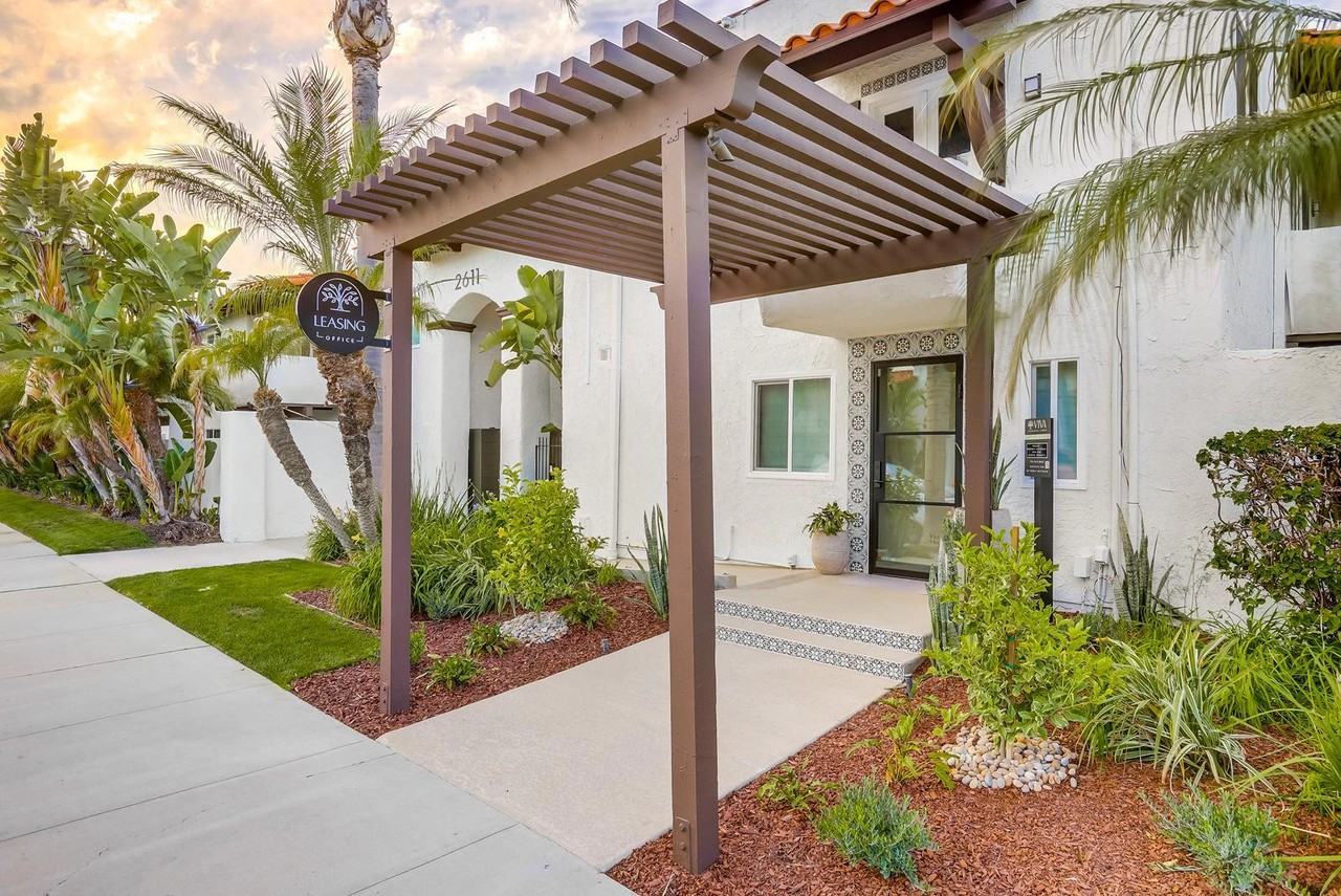 VIVA Apartment Homes - Photo 3 of 50